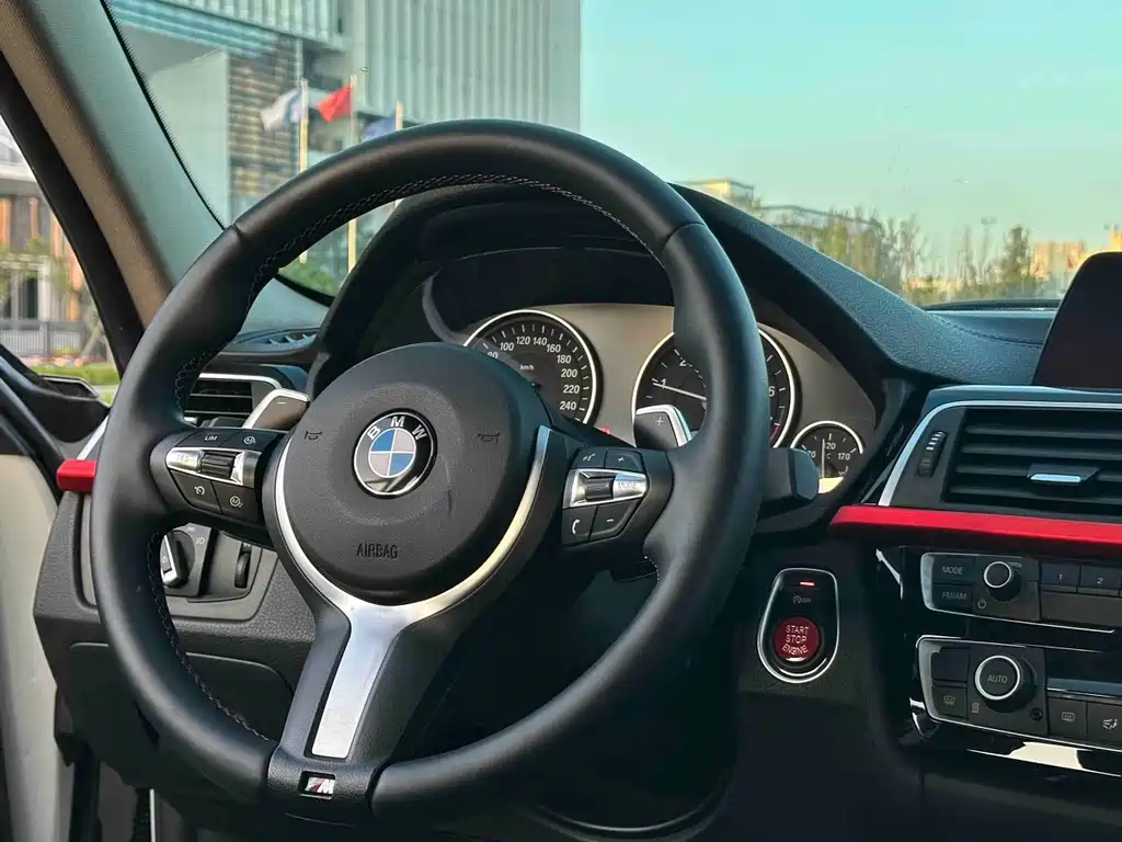 BMW 3 Series — миниатюра 11