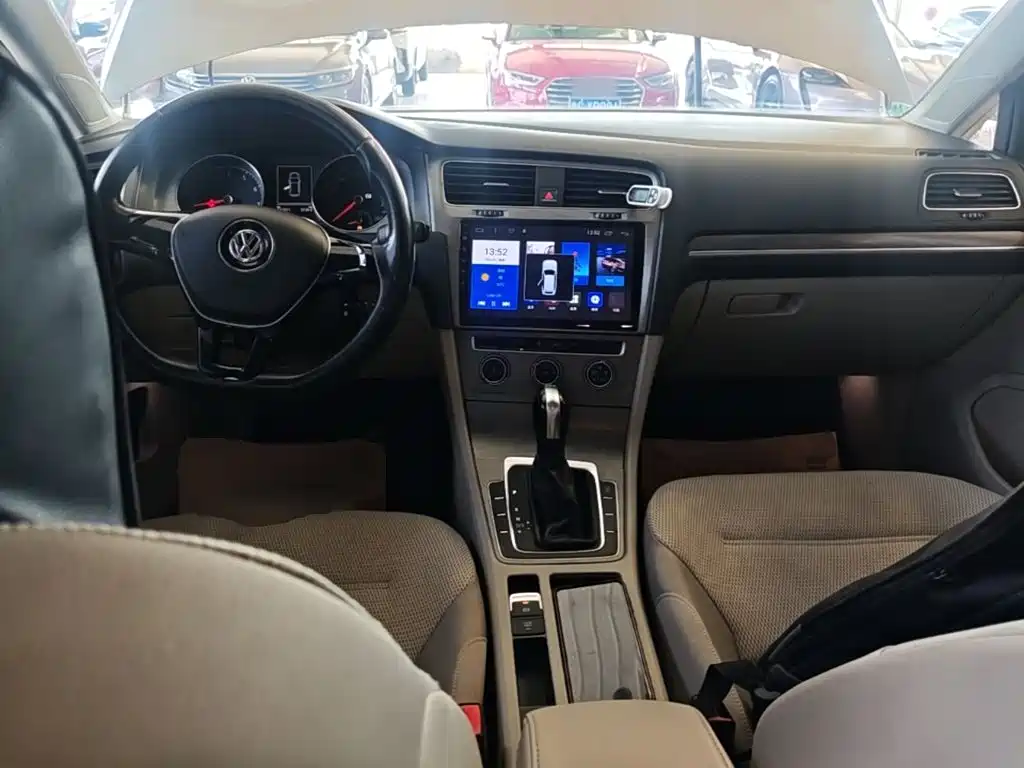 Volkswagen Golf — миниатюра 10