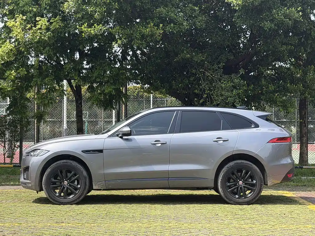 Jaguar F-PACE — миниатюра 6