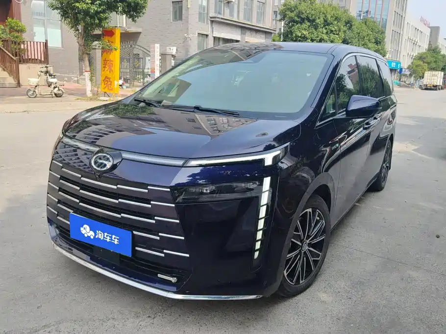 GAC Motor Trumpchi E8 PHEV