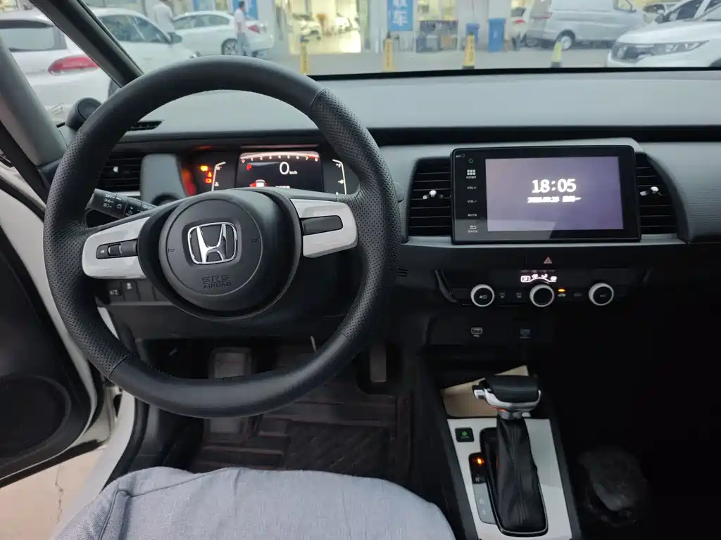 Honda Fit — миниатюра 9