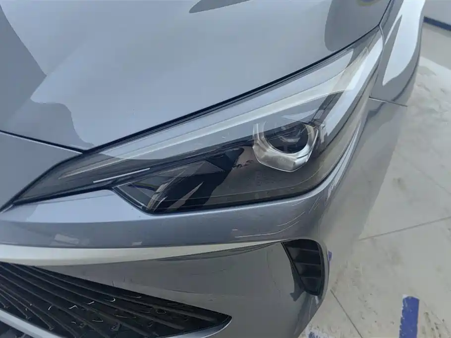 Roewe i5 2026 1.5L MT
