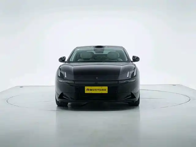 Lynk & Co 10 — миниатюра 9