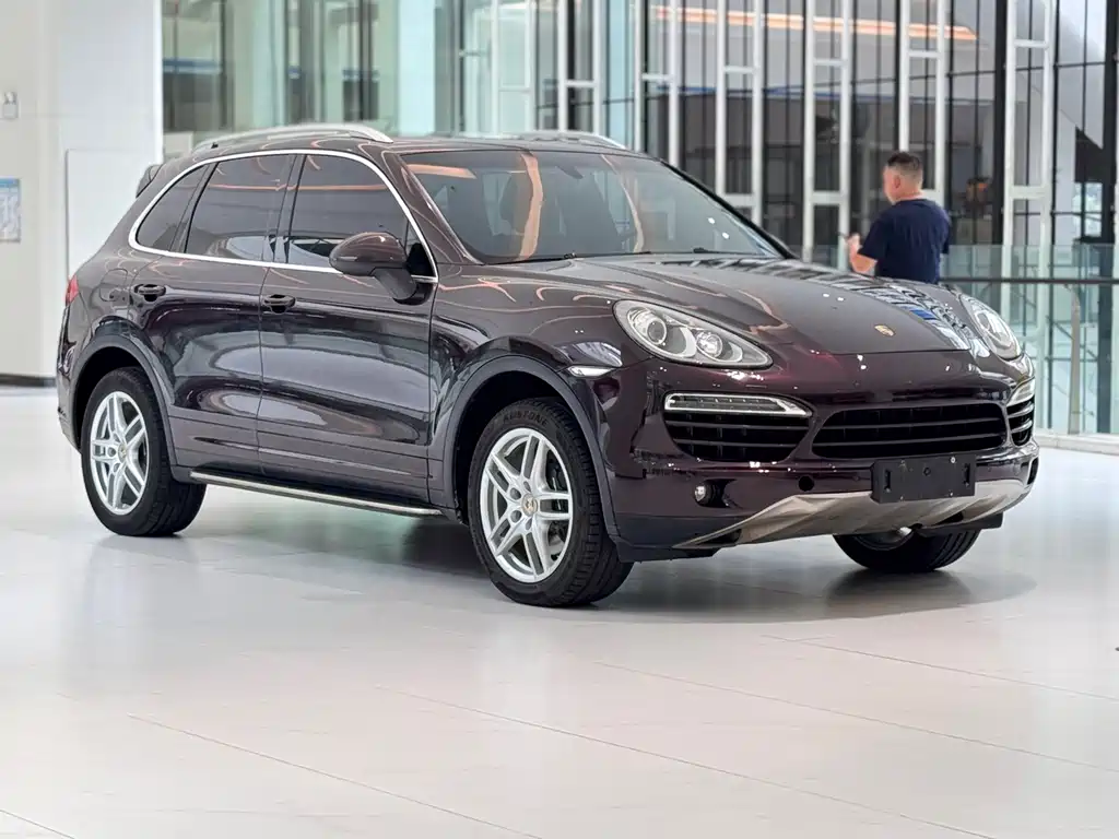 Porsche Cayenne — миниатюра 3