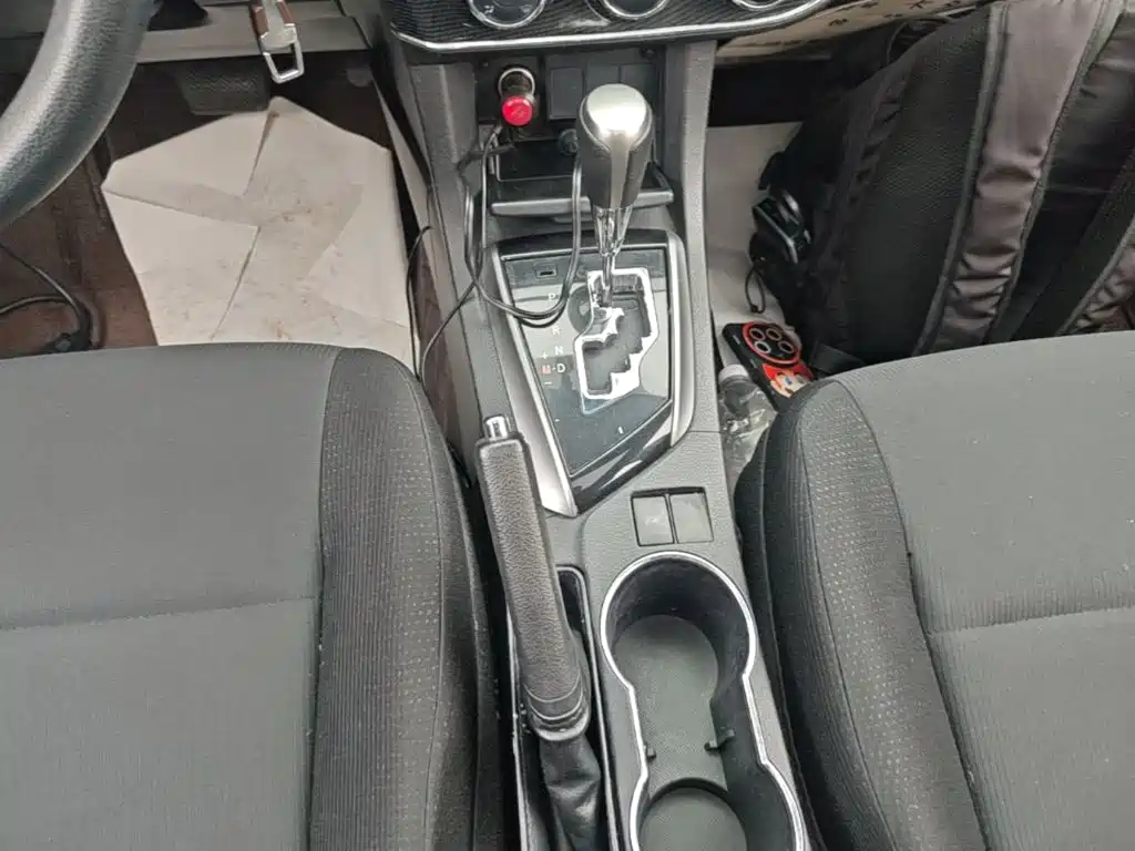 Toyota Corolla — миниатюра 14