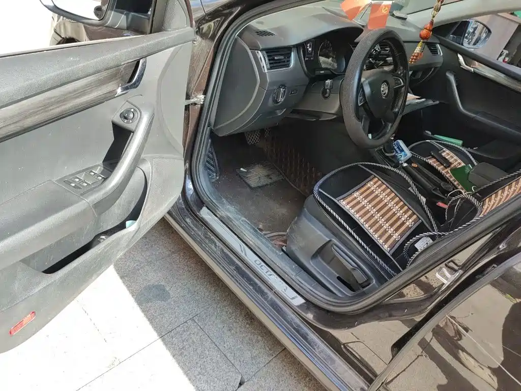Skoda Octavia — миниатюра 12