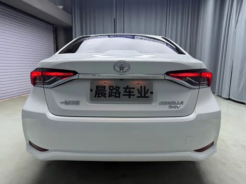 Toyota Corolla — миниатюра 5