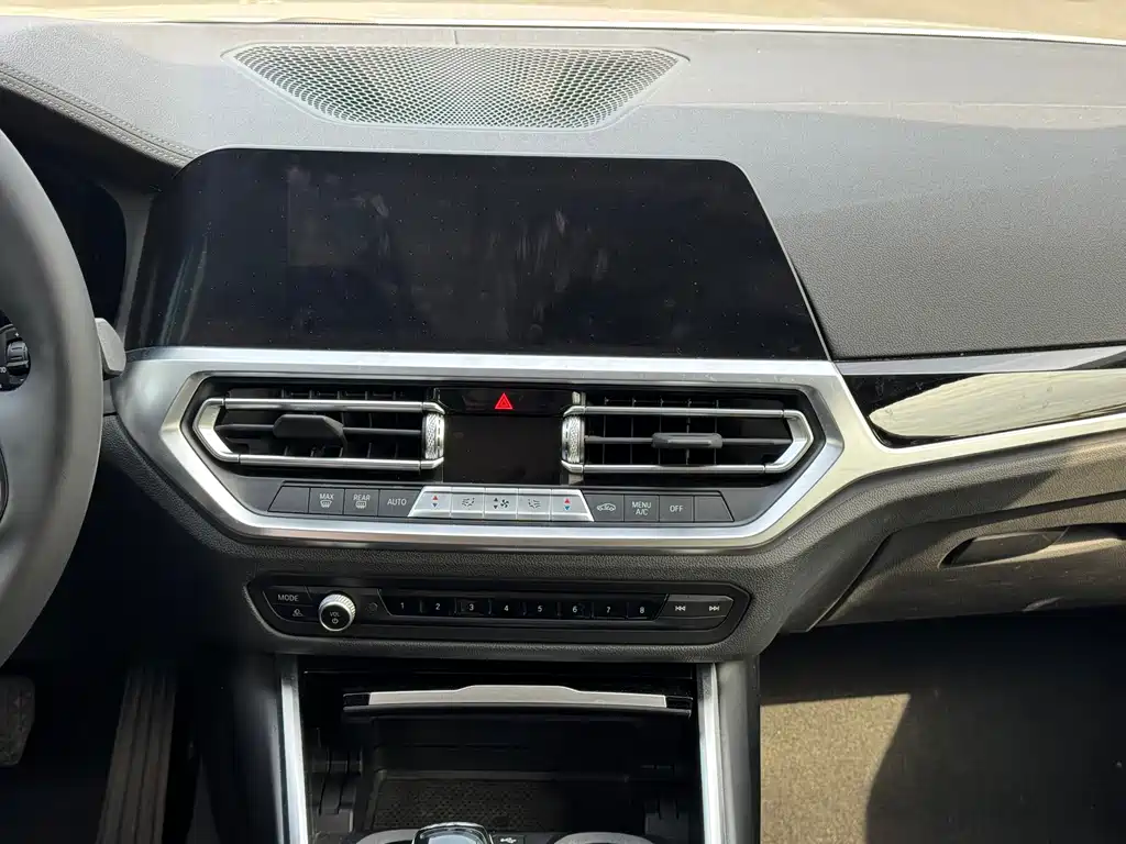 BMW 3 Series — миниатюра 12