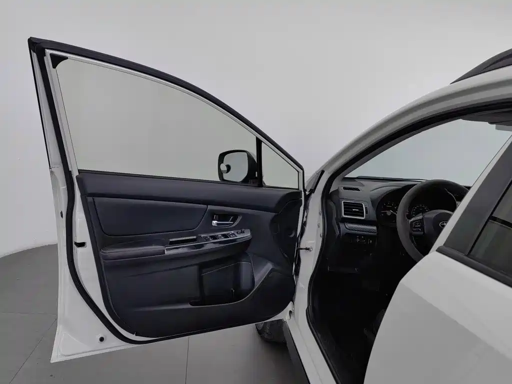 Subaru XV — миниатюра 8