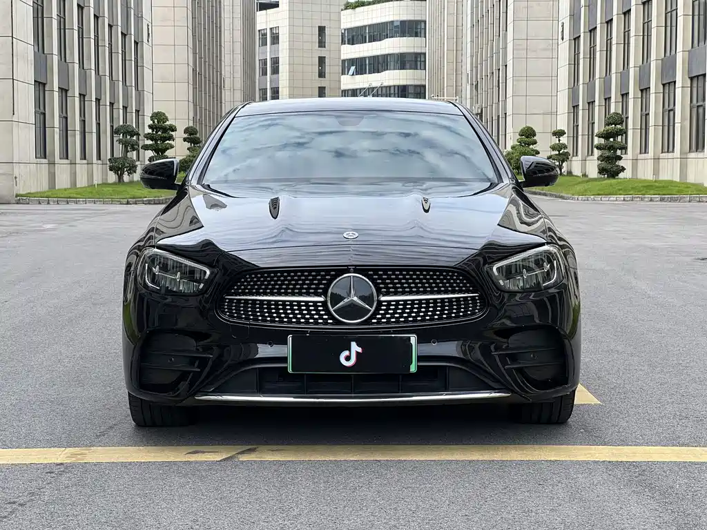 Mercedes-Benz E-Class New Energy — миниатюра 2