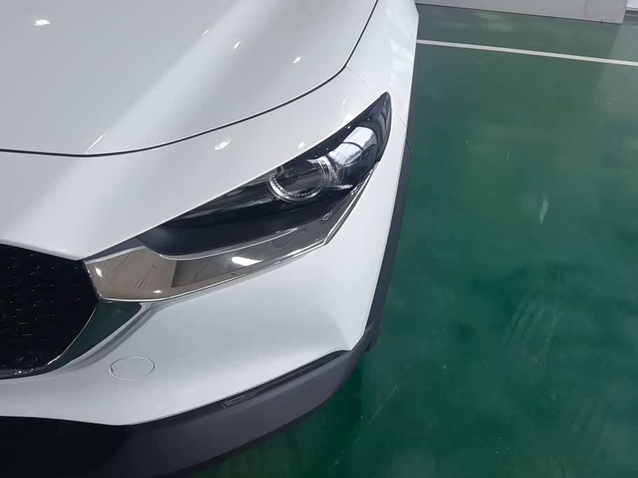Mazda CX-30 2.0 л 2022 г. Белый, пробег 45500 км