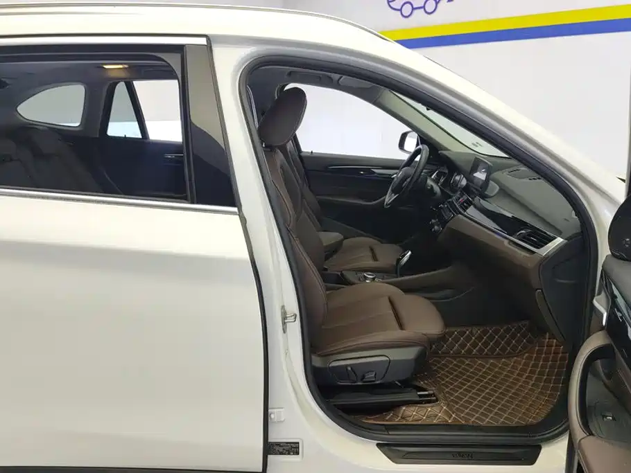 BMW X1 — миниатюра 8