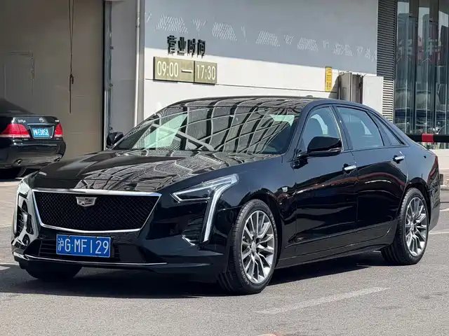 CADILLAC CT6