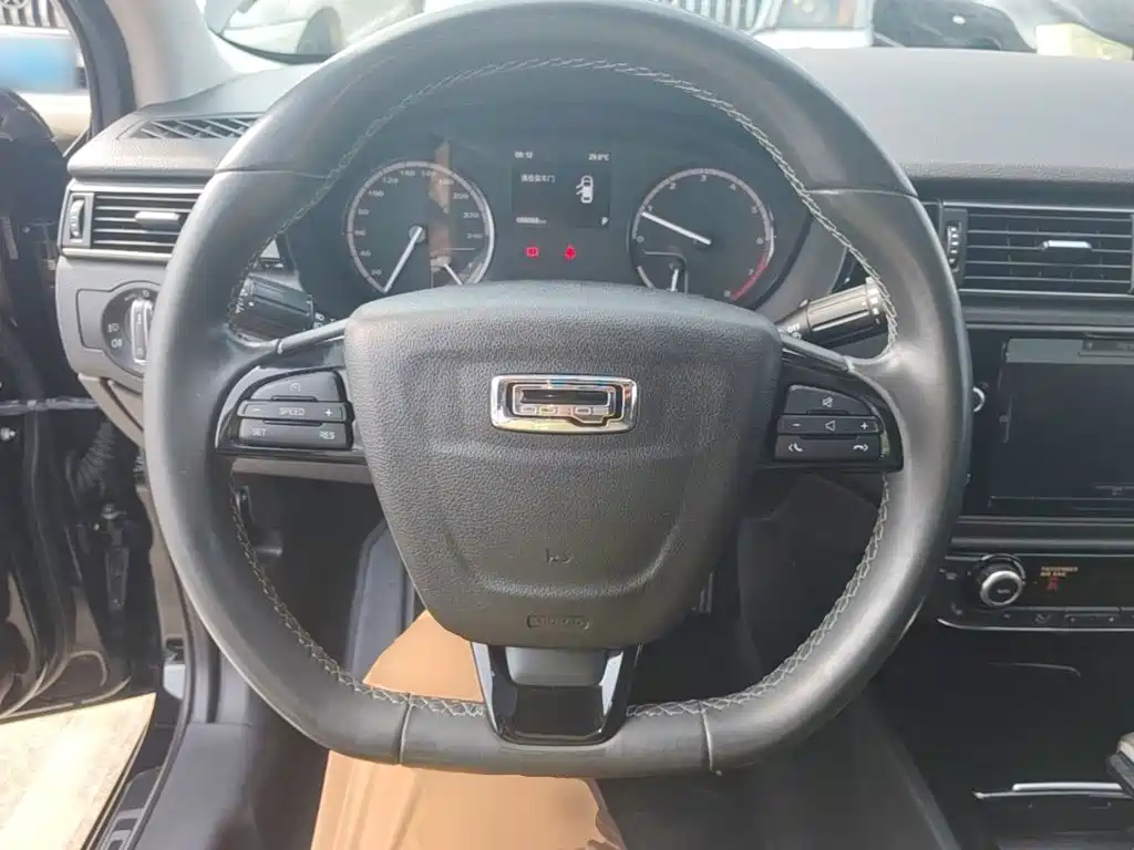 Qoros Qoros 3 — миниатюра 11