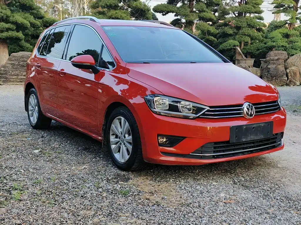 VOLKSWAGEN GOLF*JIAYU