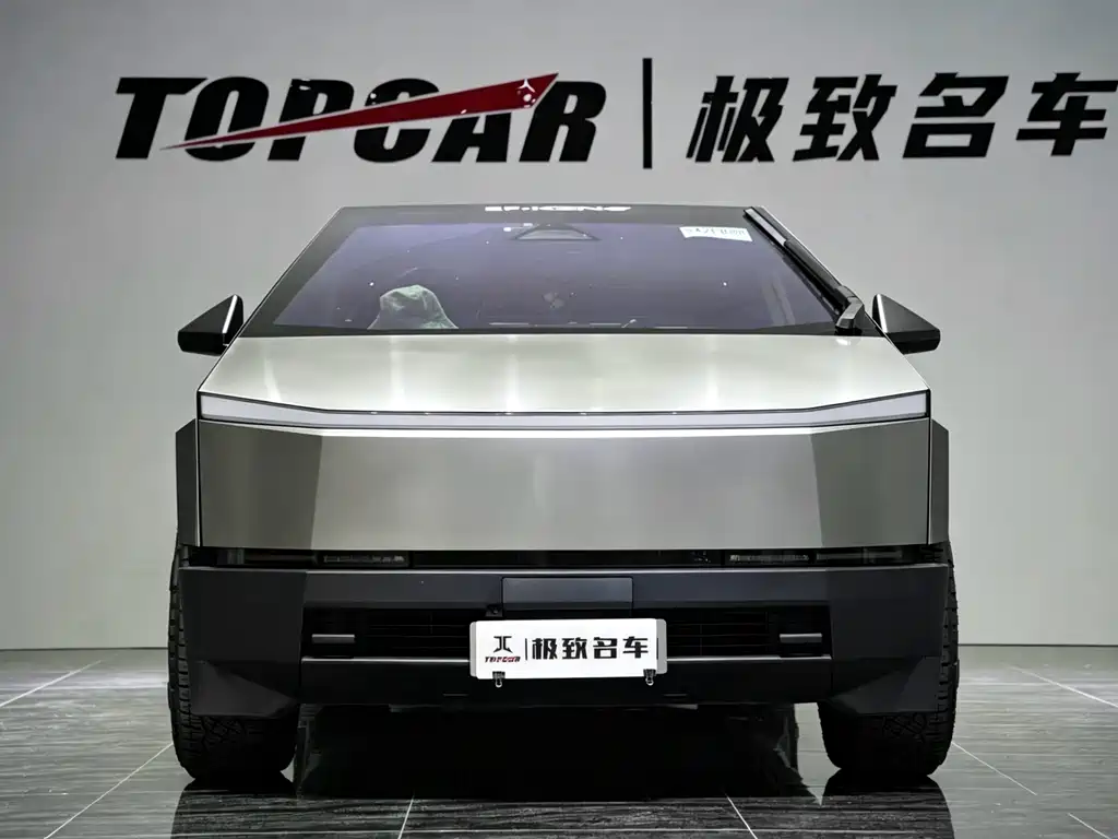 Tesla Cybertruck 2025 Electric