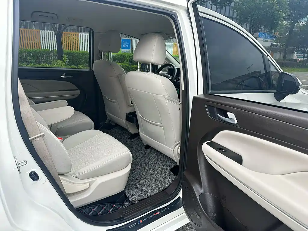 GAC Motor Trumpchi M6 — миниатюра 18