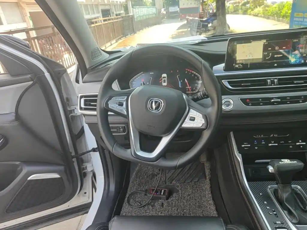 Changan CS75 — миниатюра 11