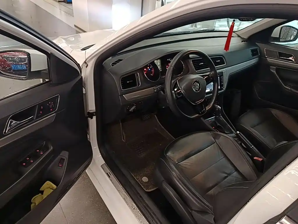 Volkswagen Lavida — миниатюра 16