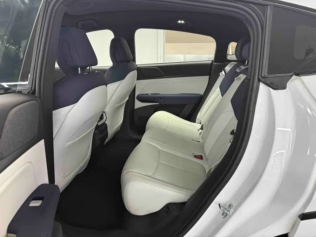 XPeng G6 — миниатюра 5
