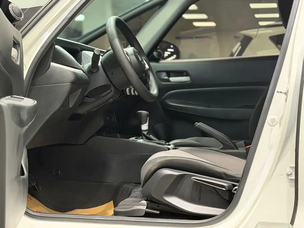 Honda Fit — миниатюра 9