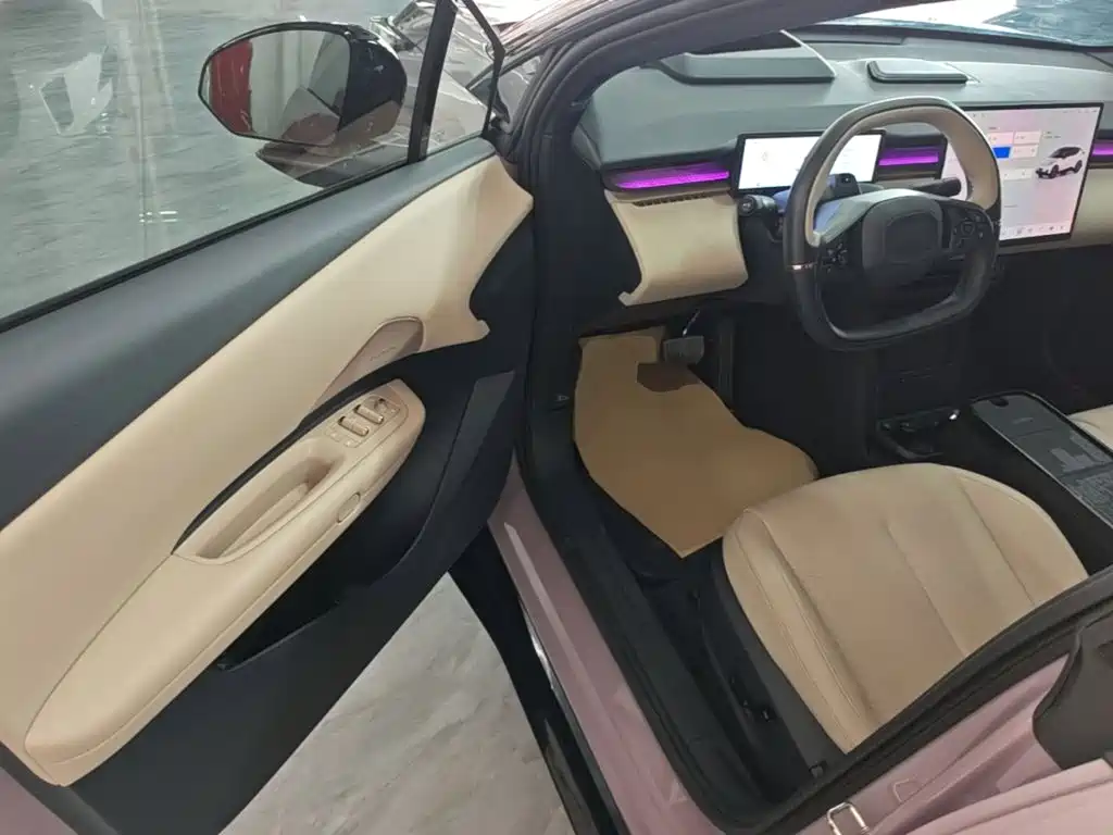 Lynk & Co Z20 — миниатюра 16