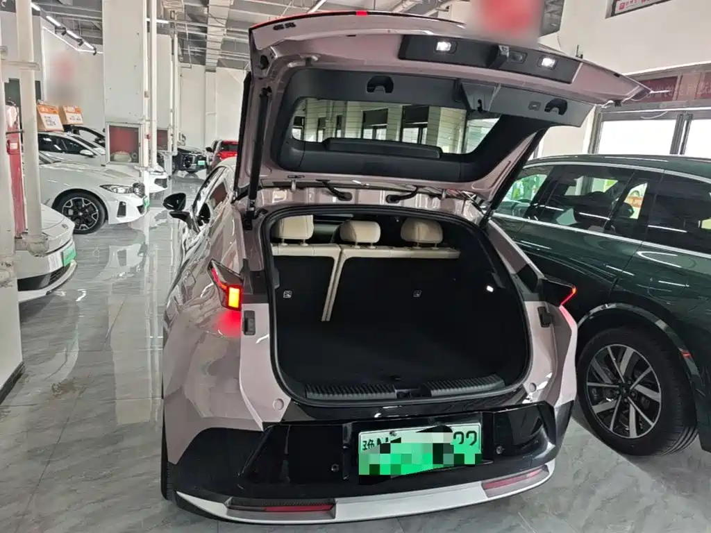 Lynk & Co Z20 — миниатюра 19