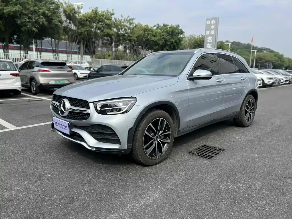 MERCEDES-BENZ GLC