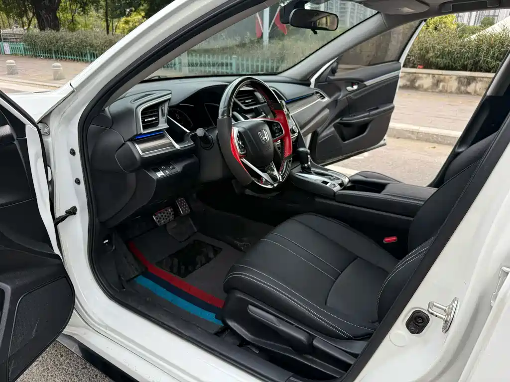 Honda Civic — миниатюра 6