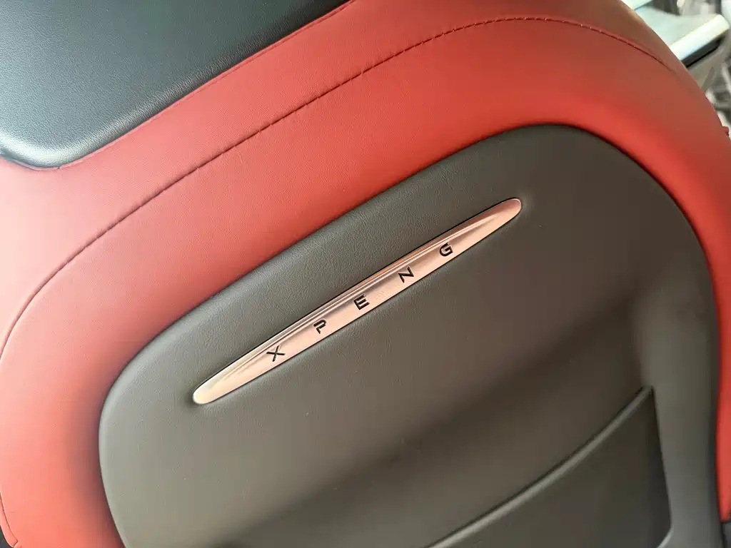 XPeng P7 — миниатюра 17