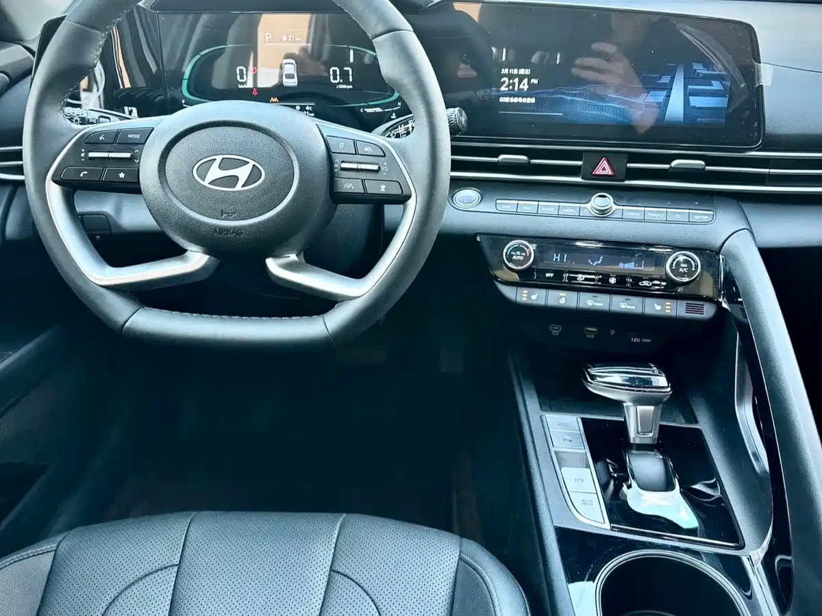 Hyundai Elantra id 4674296 из Китая 24