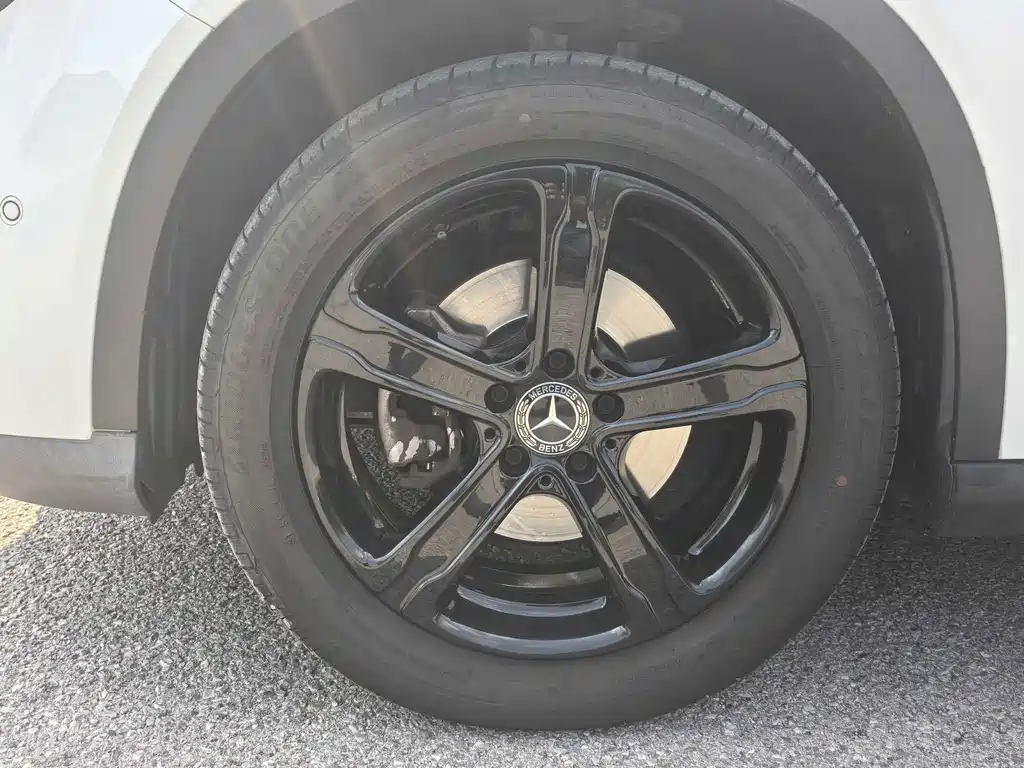 Mercedes-Benz GLA — миниатюра 6