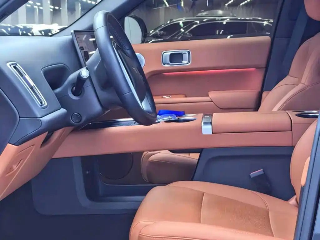 Li Auto Li L8 — миниатюра 9