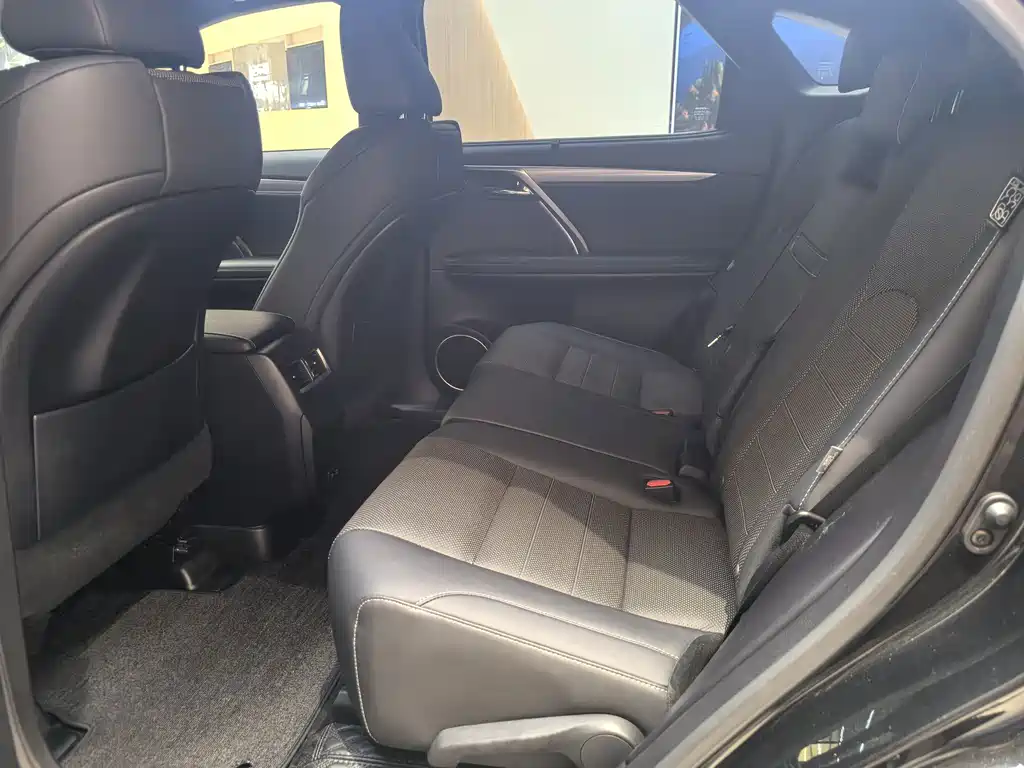 Lexus RX — миниатюра 10