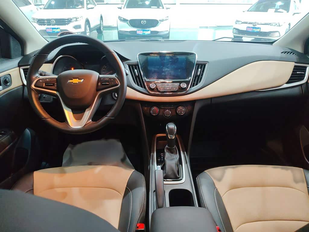 Chevrolet Monza 1.5 л 2022 г. Белый, пробег 15700 км