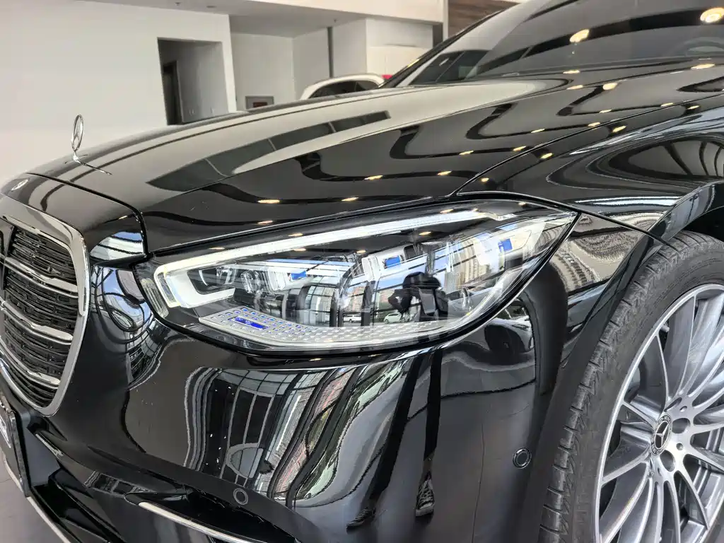 Mercedes-Benz S-Class — миниатюра 4