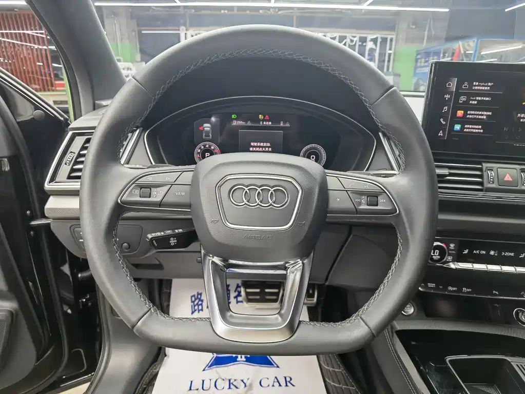 Audi Q5L — миниатюра 10