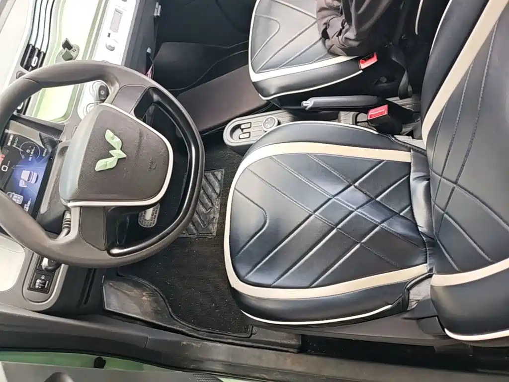 Wuling MINIEV — миниатюра 16