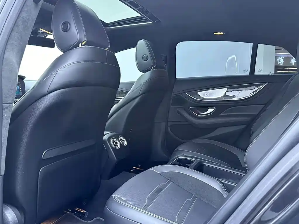 Mercedes-Benz AMG GT — миниатюра 6