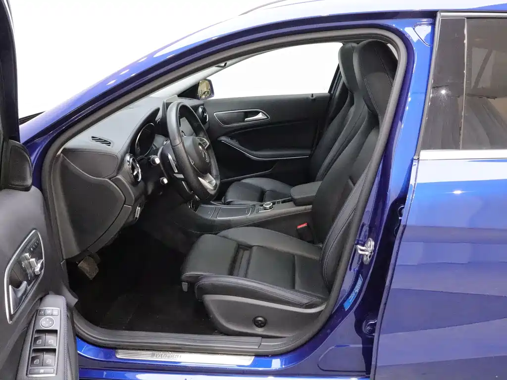 Mercedes-Benz GLA — миниатюра 14