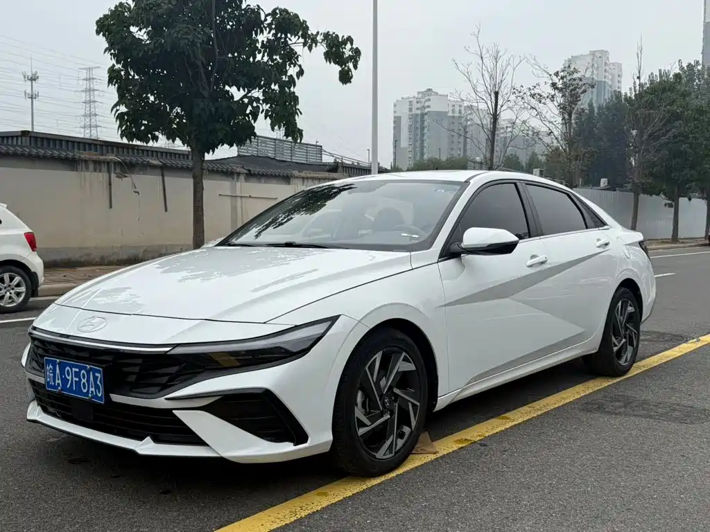 Hyundai Elantra