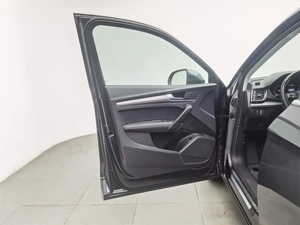 Audi Q5L — миниатюра 8