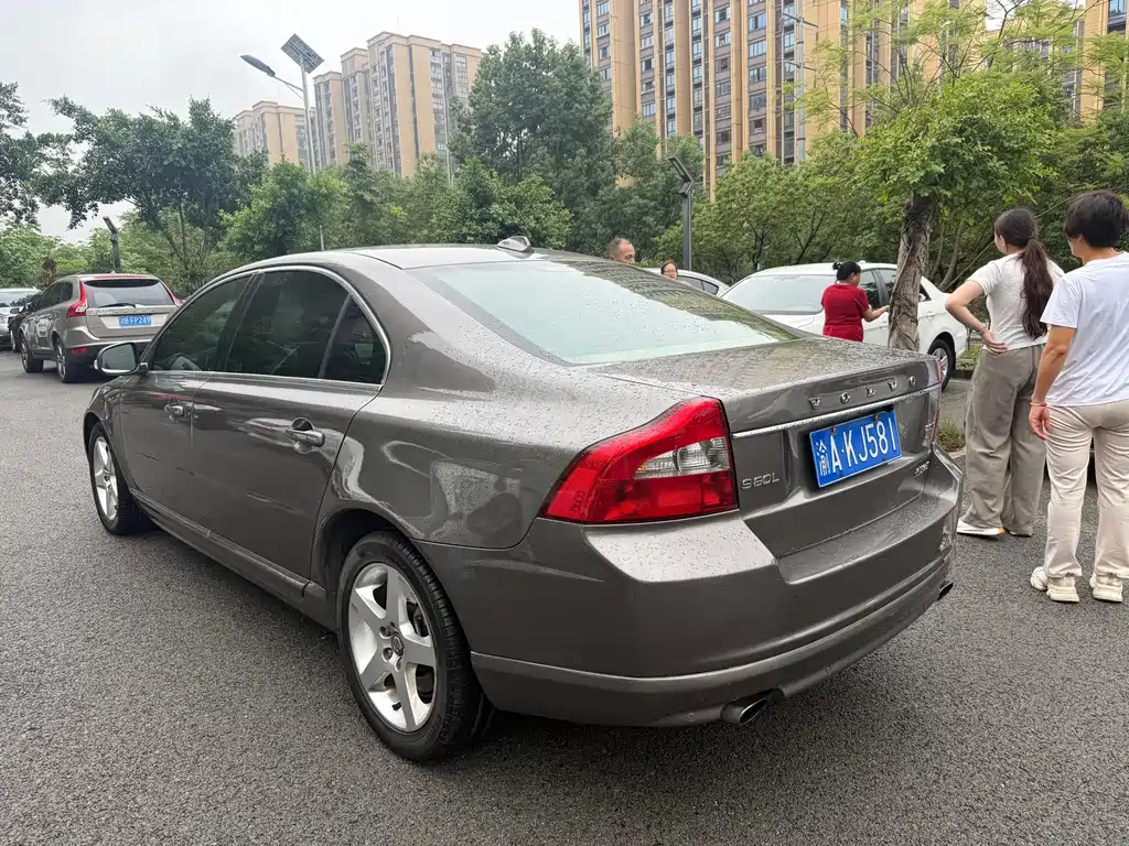 Volvo S80L — миниатюра 12