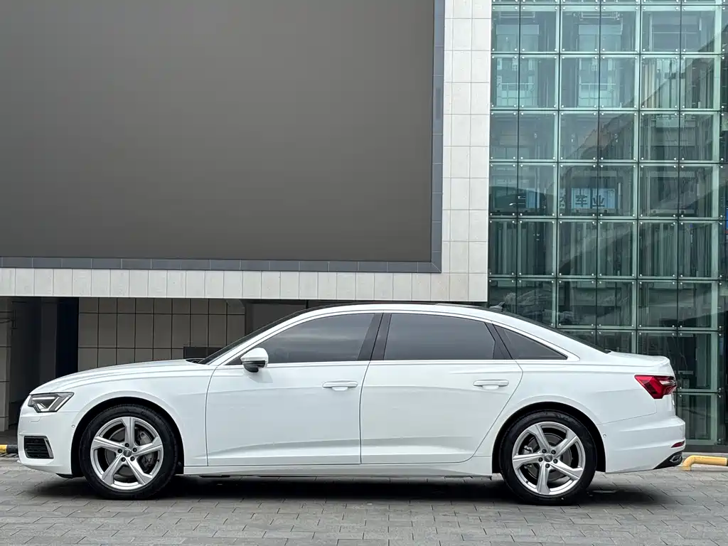 Audi A6L — миниатюра 4