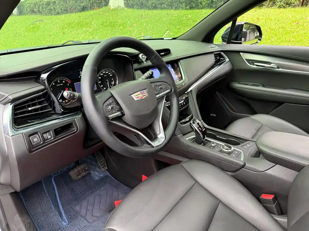Cadillac XT6 — миниатюра 7