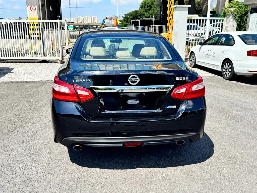 Nissan Teana — миниатюра 15