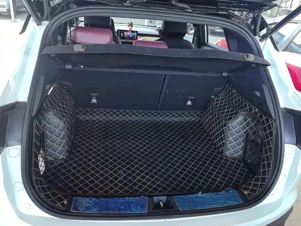 Geely Binyue — миниатюра 19