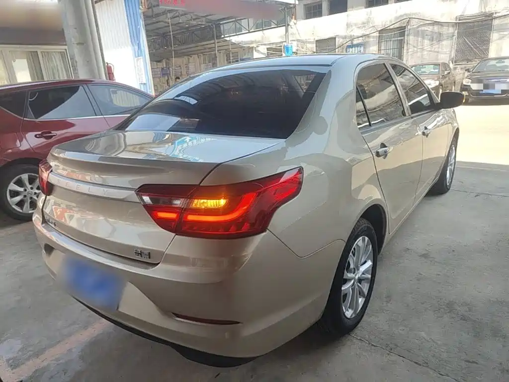 Geely Vision — миниатюра 7