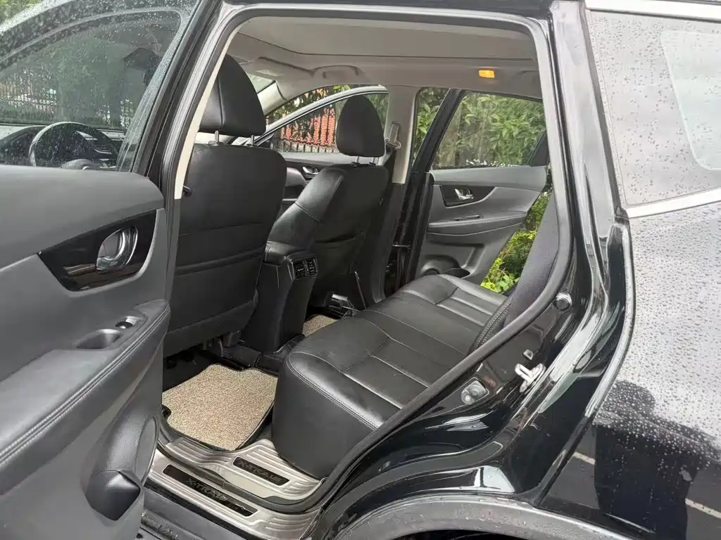 Nissan X-Trail — миниатюра 10
