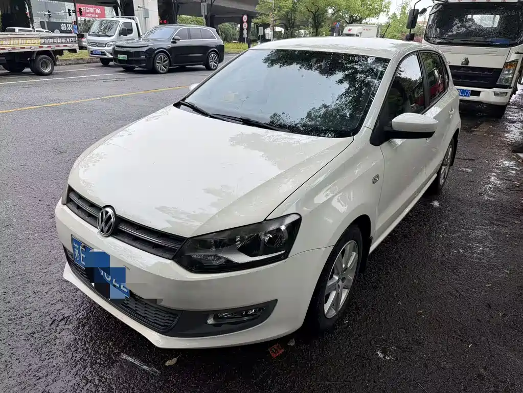 Купить Volkswagen Polo